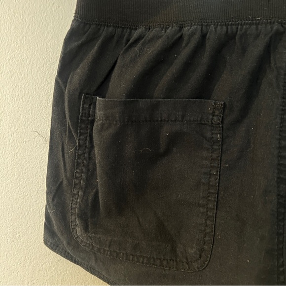 🖤black drawstring shorts - with pockets (size small) - Picture 4 of 12